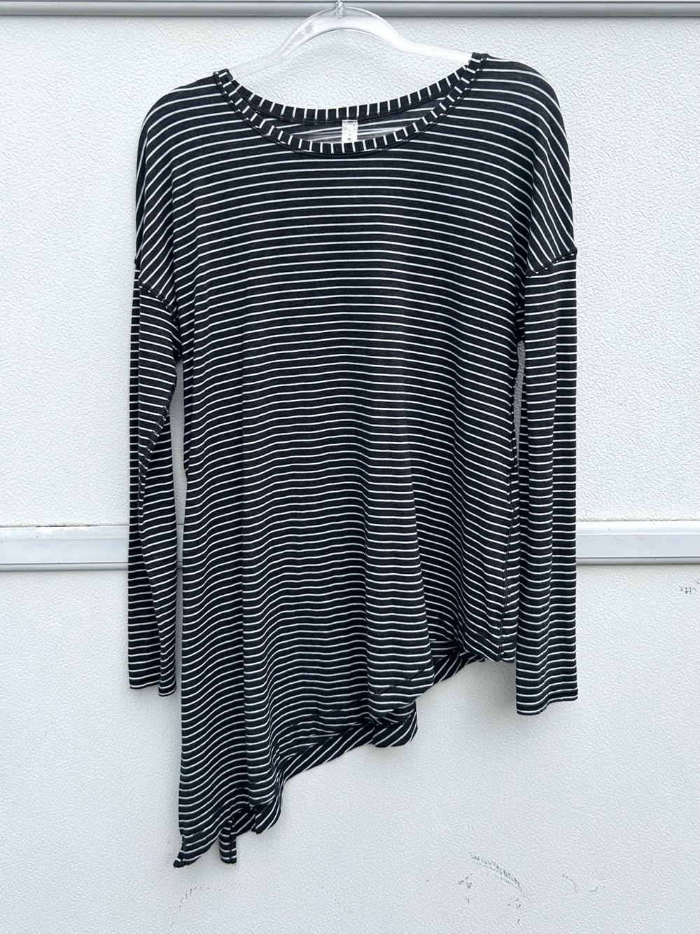 Lululemon Top To The Point Long Sleeve Sz 4 Modern Stripe Black Pima Cotton - Picture 11 of 12